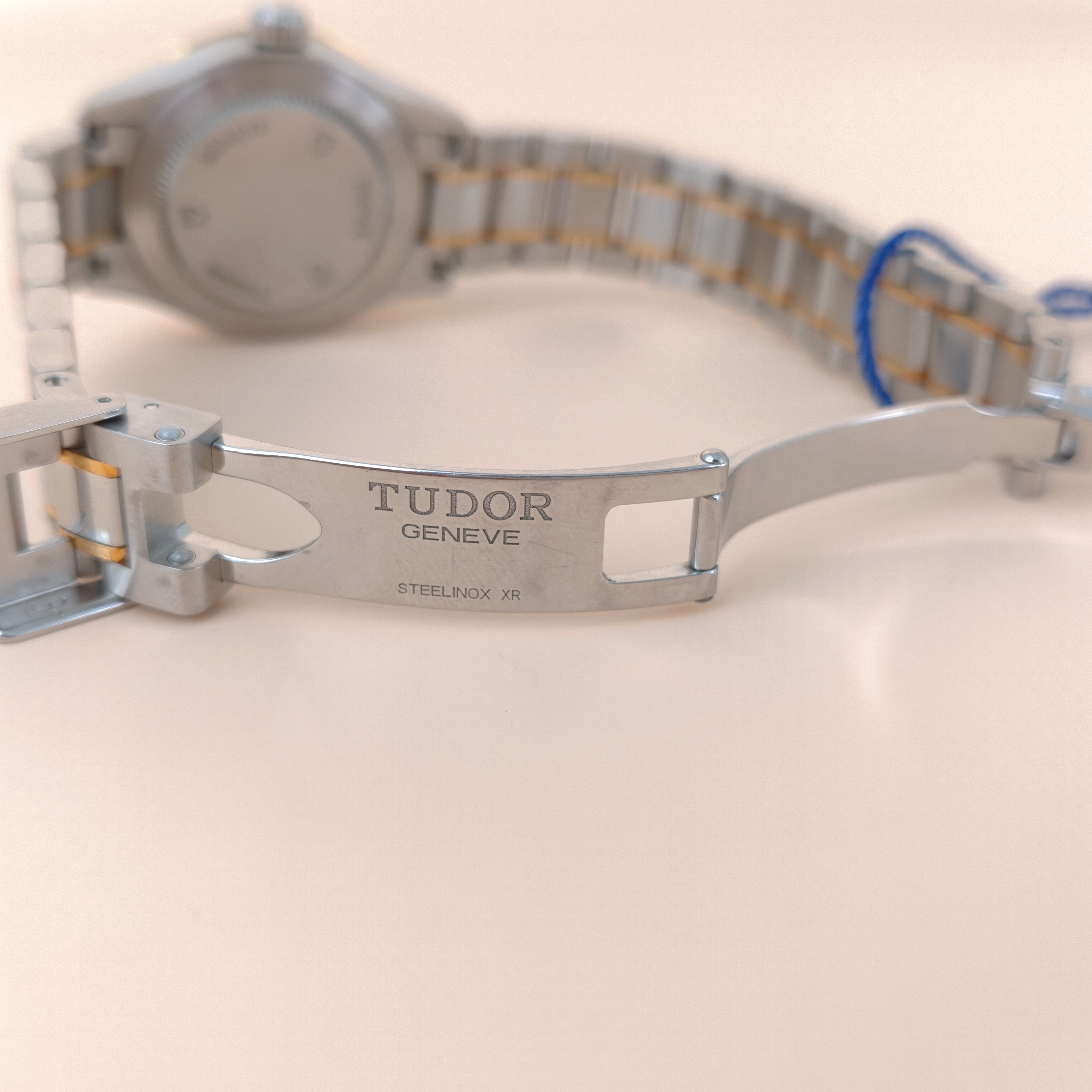 TUDOR Watch Collection Watch One Size28 — cover view 6 of 9