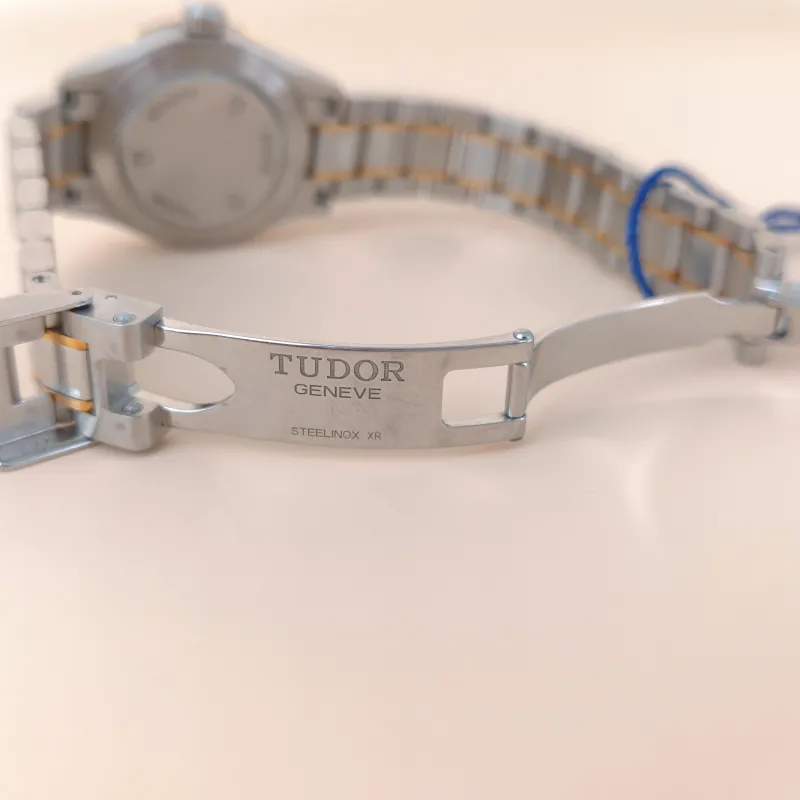 TUDOR Watch Collection Watch One Size28 — cover view 6 of 9