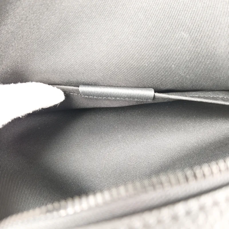 Louis Vuitton Backpack discovery Backpack Black Calfskin 29 × 20 × 38 cm — detail view 4 of 12