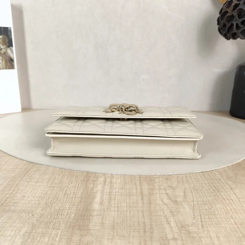 DIOR Shoulder Bag My Chain Bag Taupe Lambskin 21 × 3.5 × 11.5 cm — cover view 3 of 6