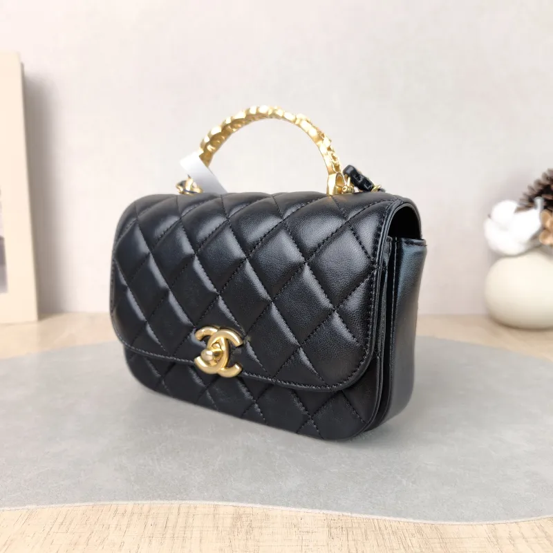 Chanel Crossbody Bag 24s Black Lambskin One Size 18 × 6 × 13 cm — cover view 4 of 6