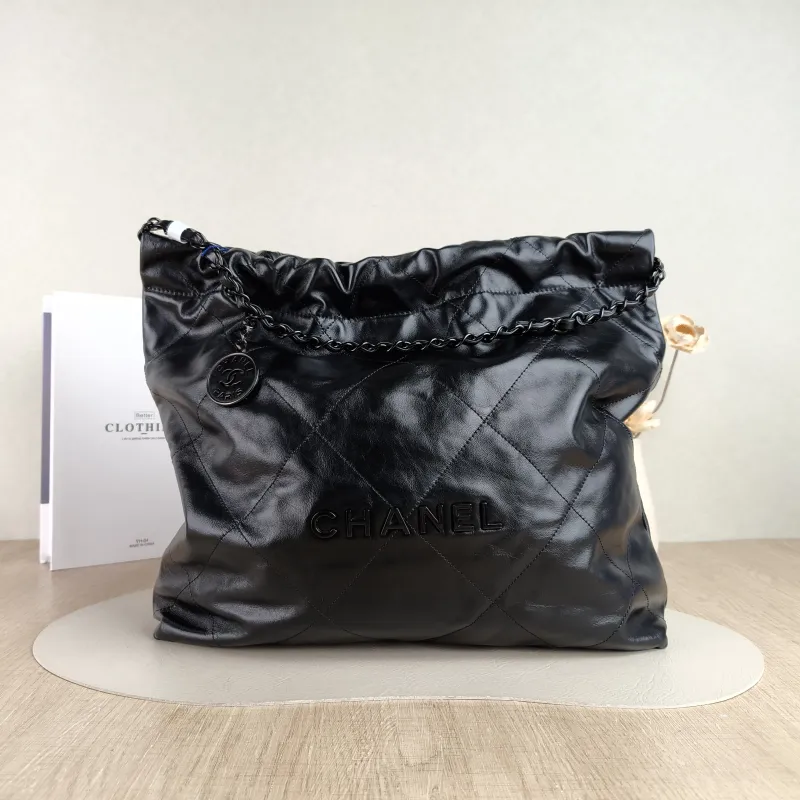 Chanel Shoulder Bag 22Bag Black CC alfskin Medium 39 × 8 × 42 cm