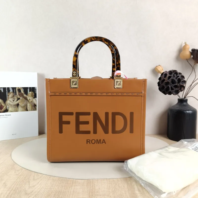FENDI Crossbody Bag Sunshine Shopping Tote Caramel Calfskin Small 25.5 × 12 × 22.5 cm — cover view 2 of 6