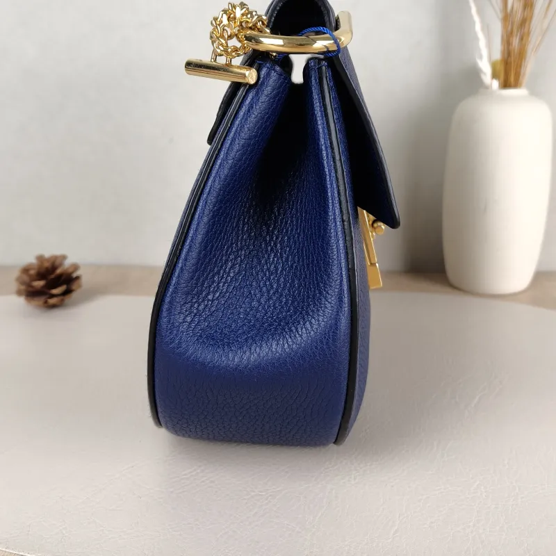 Chloé Crossbody Bagdrew Blue Calfskin One Size23 × 8 × 21 cm — detail view 3 of 11