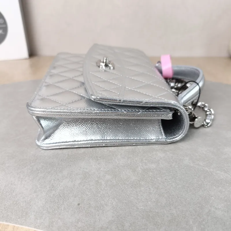 Chanel Backpack Backpack Silver Grained Calfskin One Size 18.2 × 5 × 14 cm — detail view 1 of 14