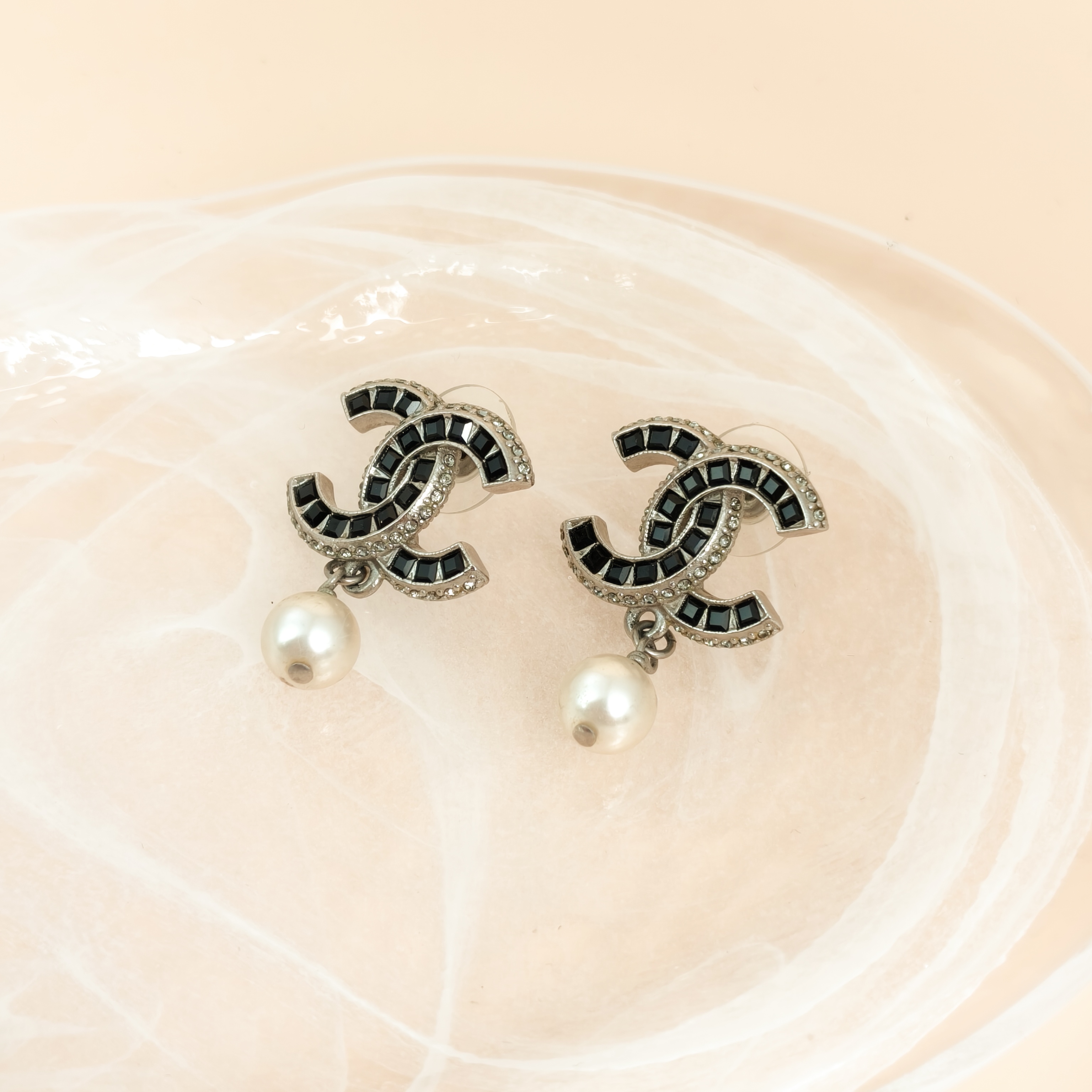 Chanel Earrings c Pearl Earrings Silver One Size โ cover view 2 of 7