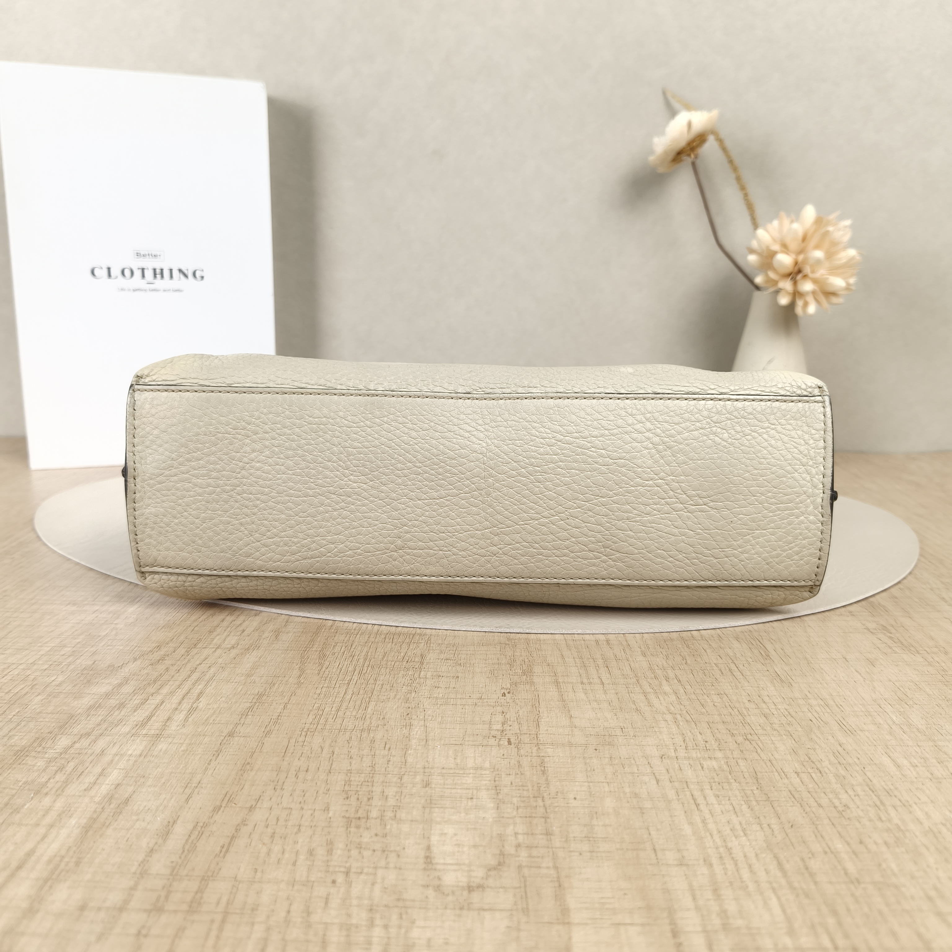 GUCCI Crossbody Bag Top Handle Crossbody Bag White Calfskin One Size27 × 7 × 20 cm — cover view 8 of 8