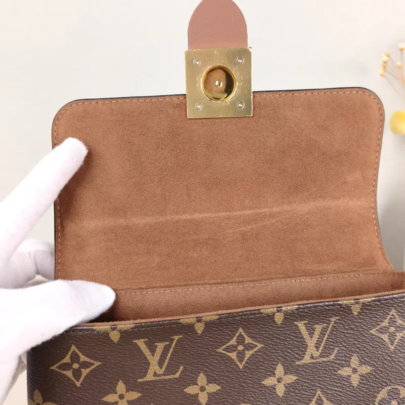 Louis Vuitton Crossbody Bag Locky BB Caramel PVC BB 20 × 7.5 × 16 cm — detail view 11 of 11