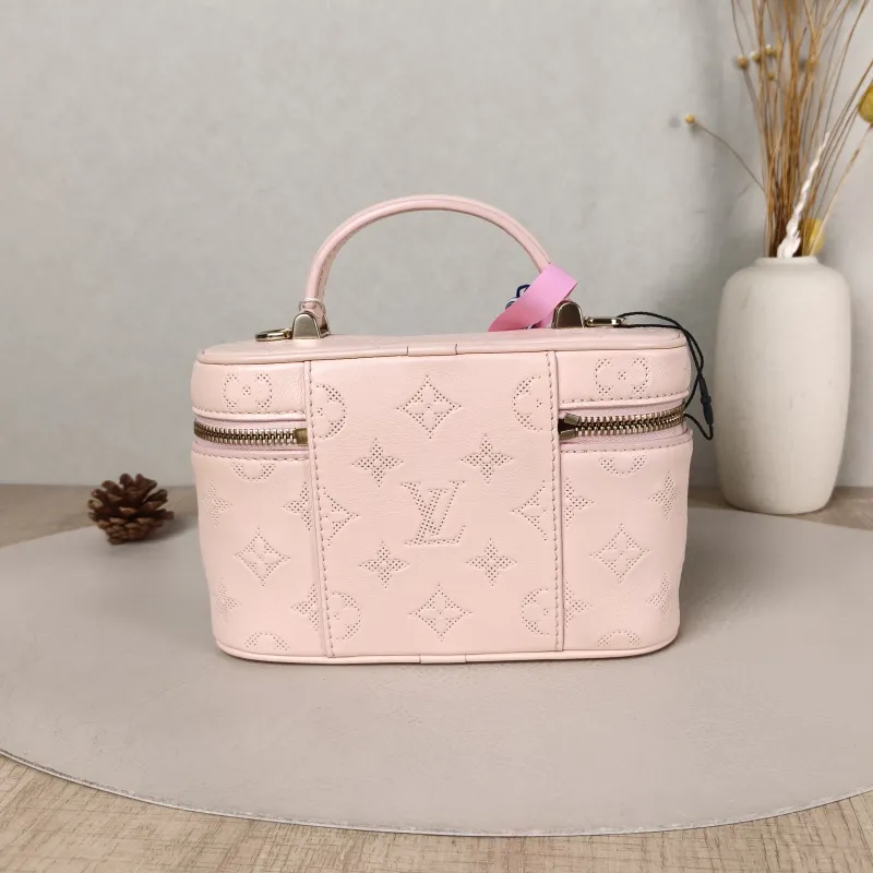 Louis Vuitton Shoulder Bag VANITY POUCH Cosmetic Bag Pink Calfskin One Size 19 × 6.5 × 11.5 cm — cover view 2 of 5