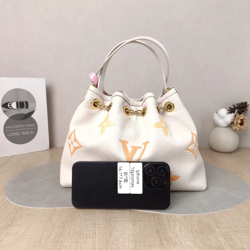Louis Vuitton Crossbody Bag BUNDLE Beige Empreinte Embossed Calfskin Medium 28 × 11.5 × 20 cm — cover view 4 of 6