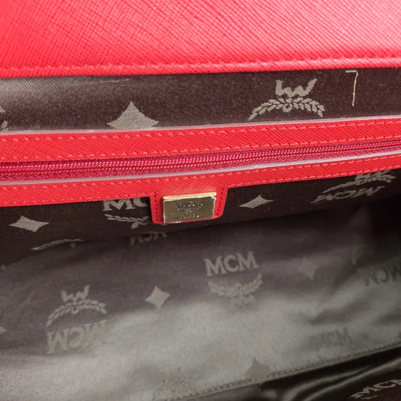 MCM Crossbody Bag Crossbody Bag Red Calfskin One Size 25 × 17 × 21 cm — detail view 11 of 15
