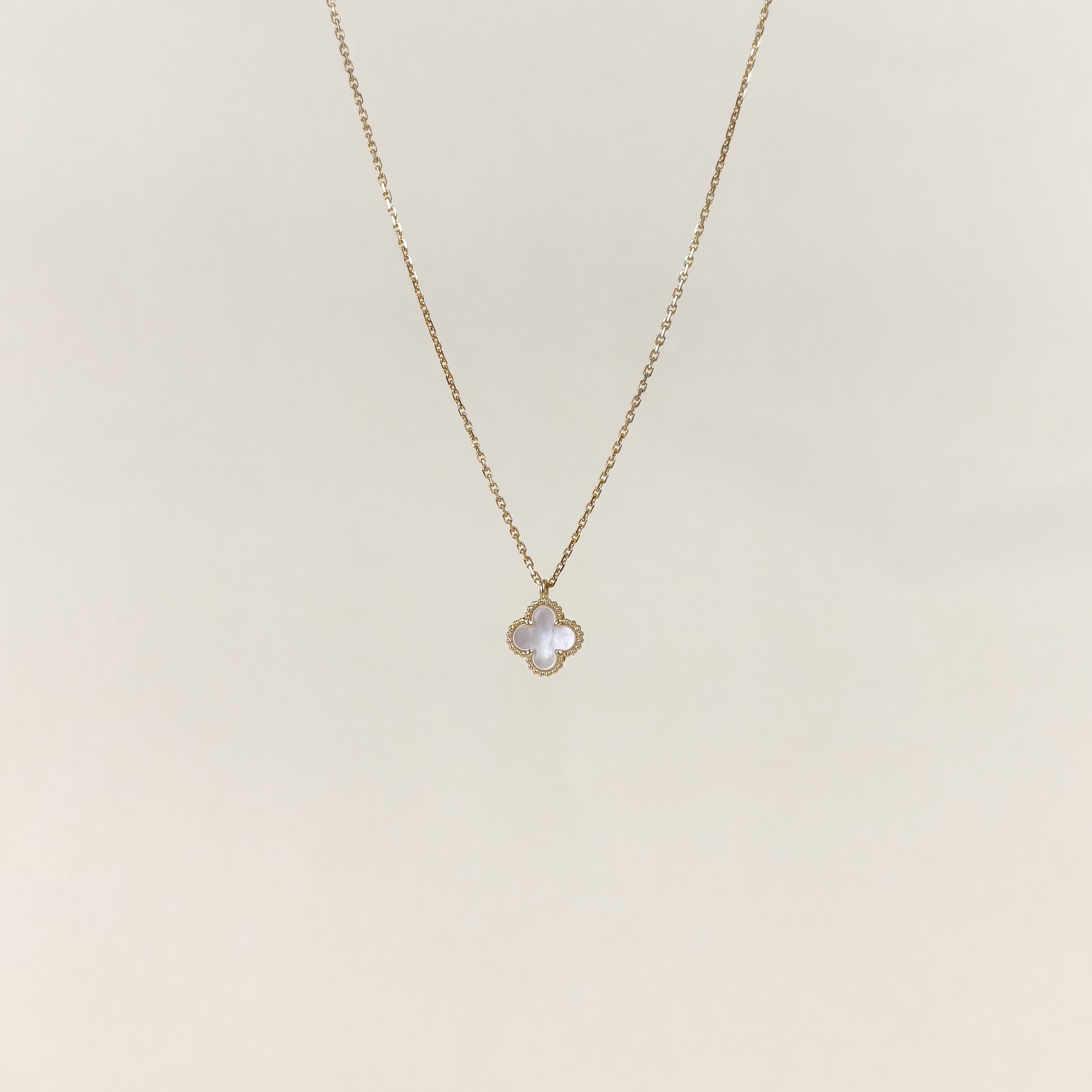 Van Cleef & Arpels Necklace Alhambra Pearl · White Mother-of-Pearl18KY ellow Gold Sweet Mini9.5㎜ 40㎝