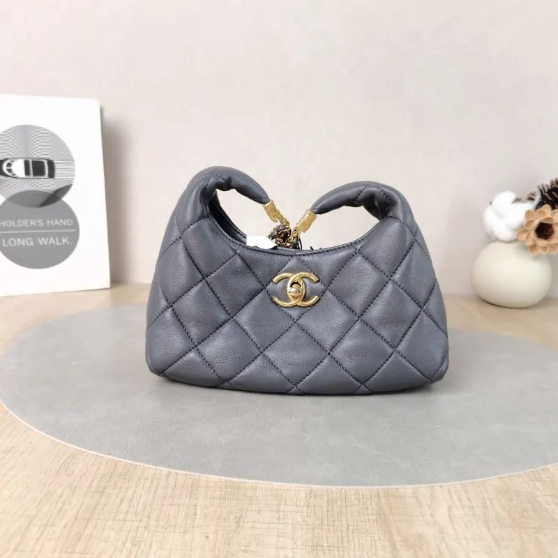Chanel Crossbody Bag24a hobo Top Handle Crossbody Bag Grey Lambskinmini20.5 × 7 × 20 cm