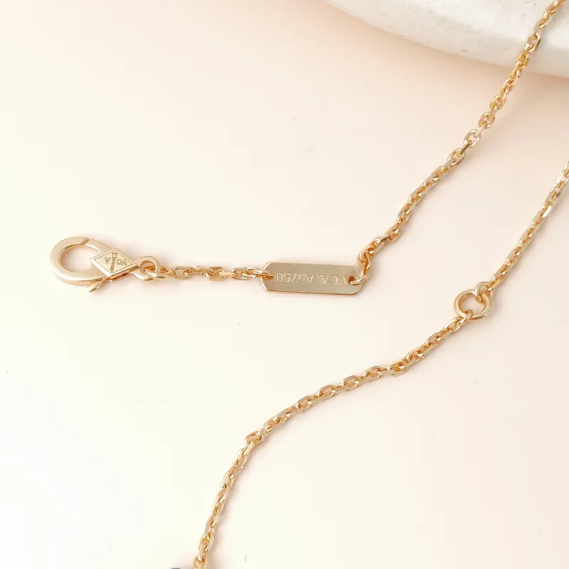 Van Cleef & Arpels Necklace Lucky Alhambra Necklace Pearl · White Mother-of-Pearl18KY ellow Gold One Size42 cm — cover view 9 of 11