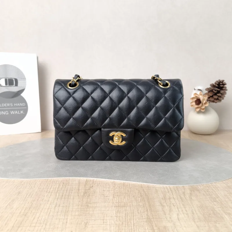Chanel Crossbody Bag Classic Flap CF Black Lambskin Small23 × 6 × 14.5 cm