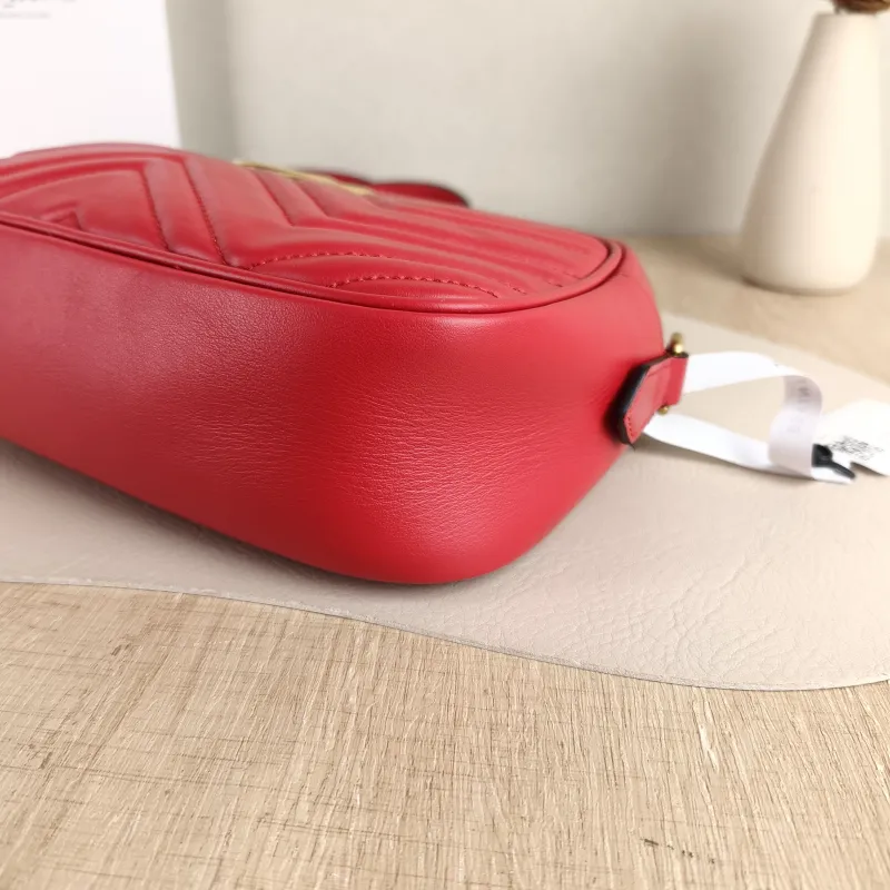 GUCCI Crossbody Bag GG Marmont Marmont Camera Bag Red Calfskin Small 24 × 7 × 13 cm — detail view 3 of 10