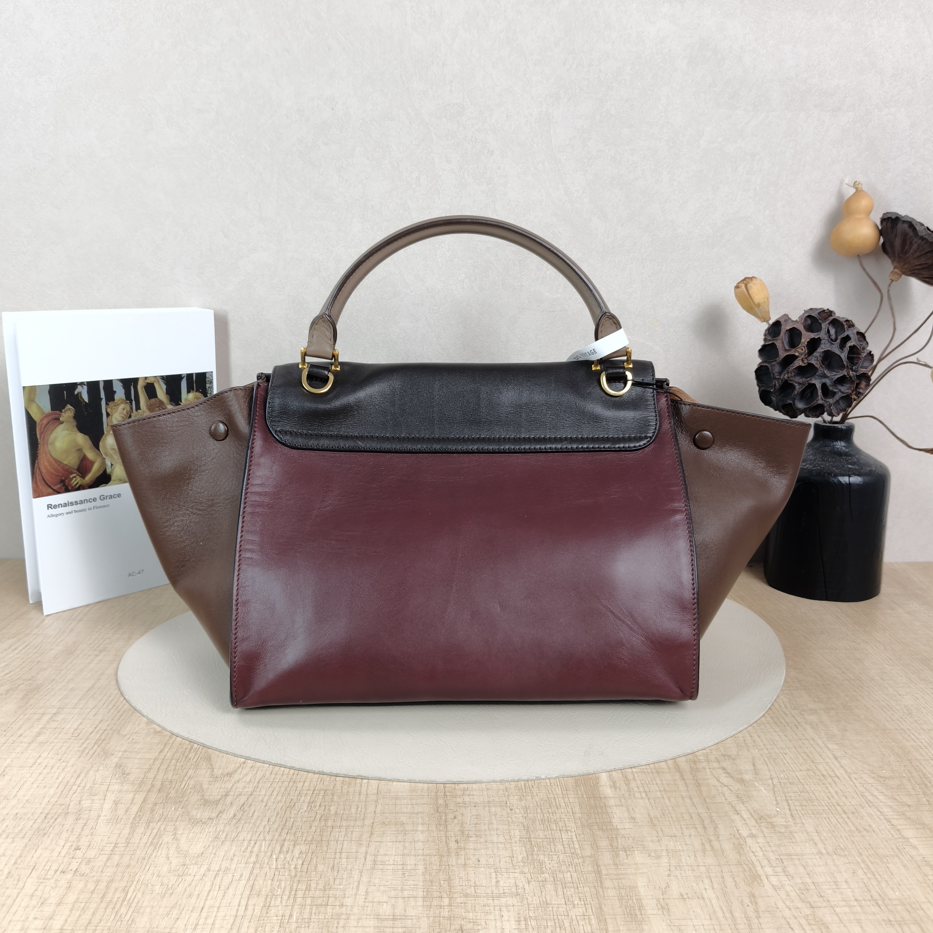 CELINE Crossbody Bag Trapeze Red Brown Calfskin Medium30 × 15 × 24 cm — cover view 2 of 5