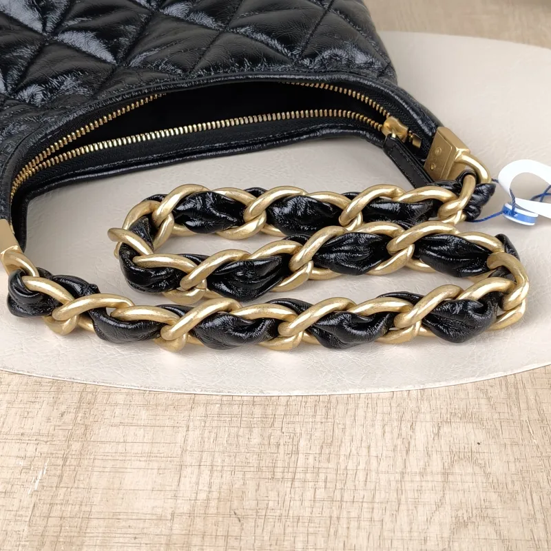 Chanel Shoulder Bag Hobo Black Lambskin Small22.5 × 8.5 × 19.5 cm — detail view 3 of 10