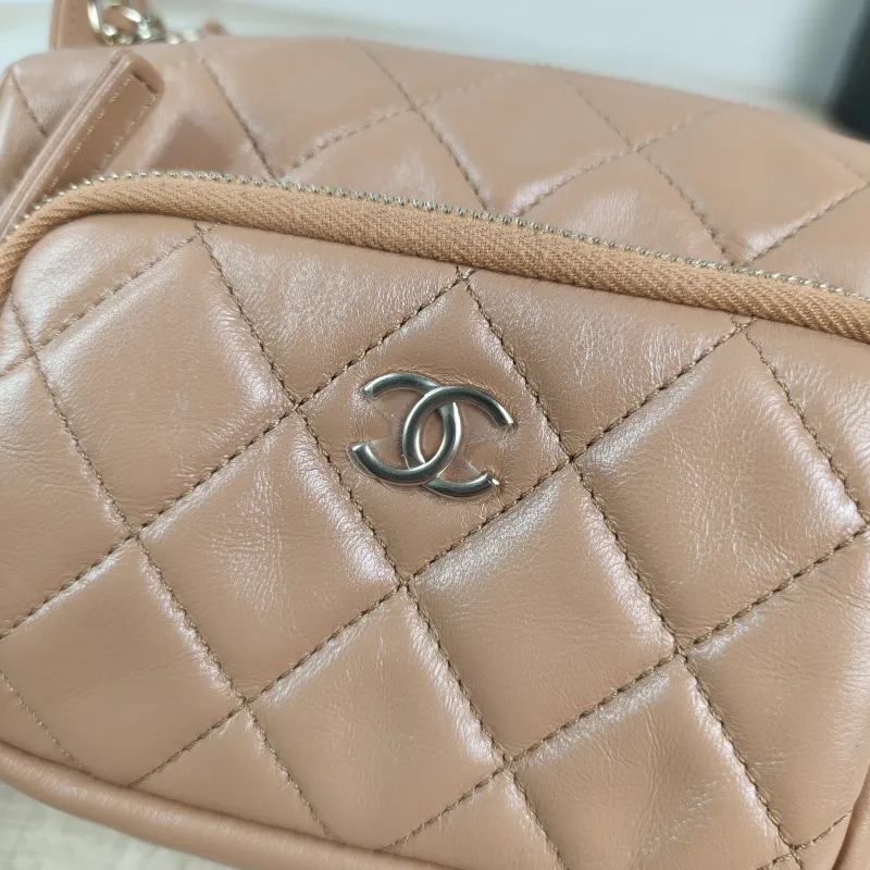 Chanel Crossbody Bag Camera Bag Taupe Lambskin One Size 18 × 9 × 12 cm — detail view 9 of 11