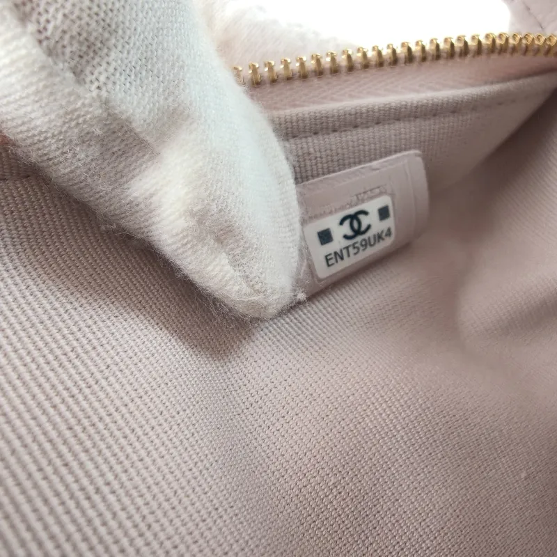 Chanel Crossbody Bag Crossbody Bag Pink Calfskin21.5 × 7.5 × 19 cm — detail view 13 of 14
