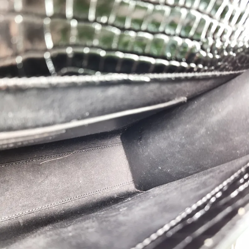 SAINT LAURENT Shoulder Bag MANHATTAN Black Calfskin Medium 29 × 7.5 × 20 cm — detail view 13 of 13