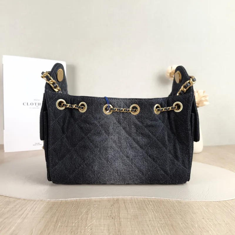 Chanel Crossbody Bag 25Bag Black Mini 22 × 12.5 × 20 cm — cover view 2 of 5