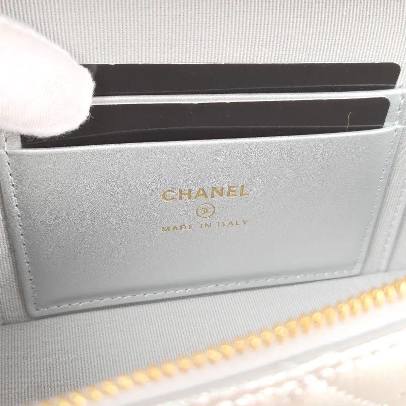 Chanel Crossbody Bag lp Box Bag Top Handle Crossbody Bag Silver Grained Calfskin 19.5 × 5 × 17 cm — detail view 11 of 13