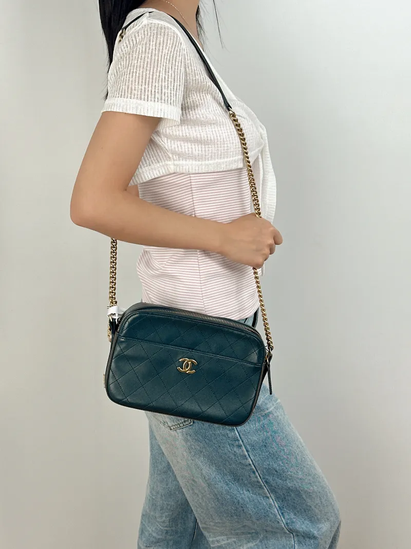 Chanel Crossbody Bag Crossbody Bag Blue Calfskin One Size23.5 × 7 × 16 cm — on-model view 3 of 3