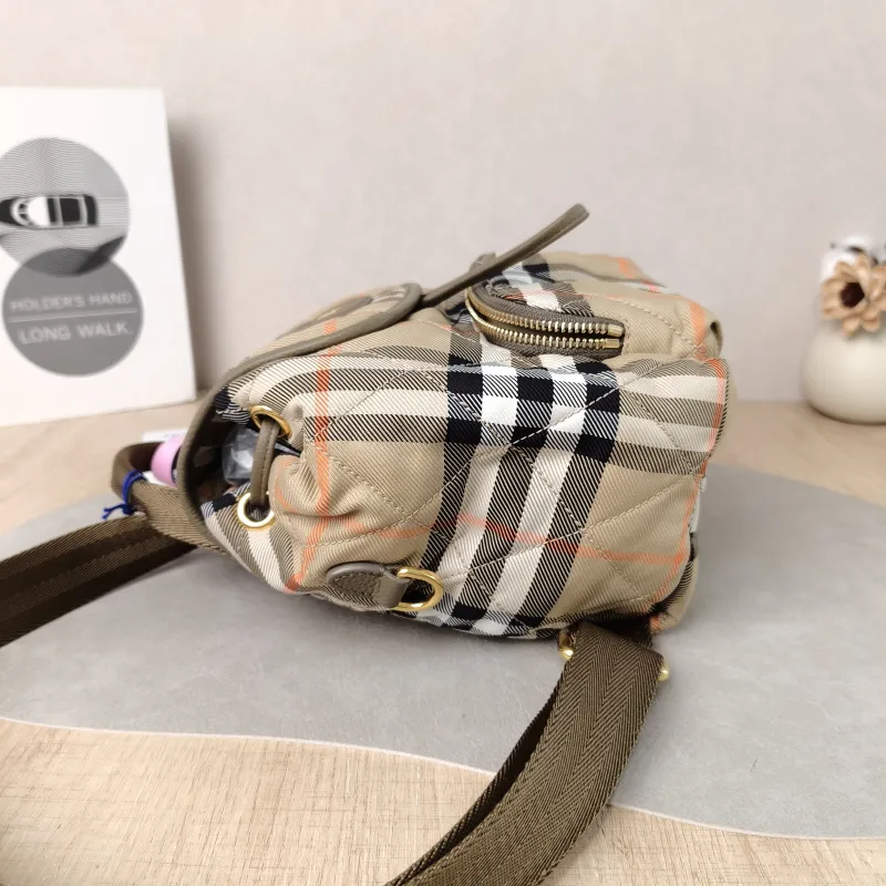 BURBERRY Backpack Backpack Colorblock Canvas One Size 18 × 12 × 22 cm — detail view 4 of 13