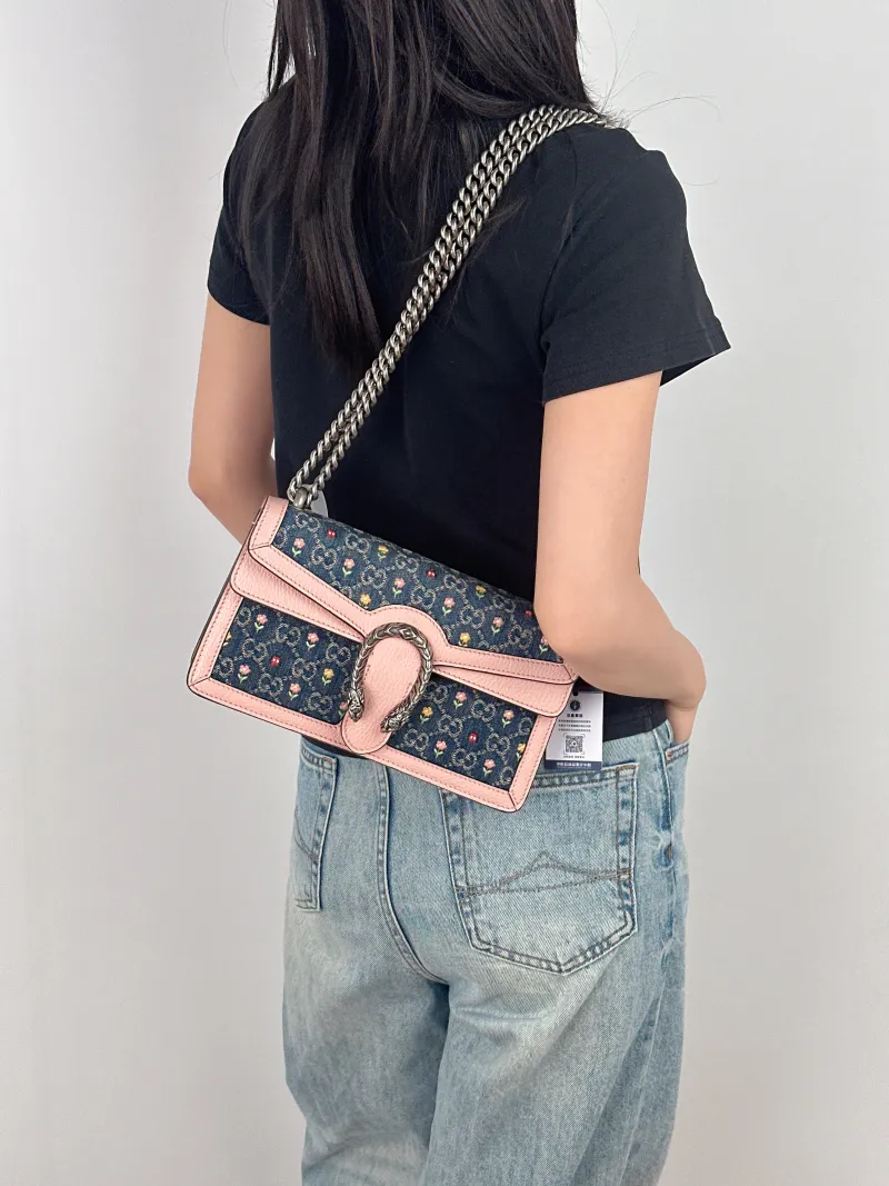 GUCCI Shoulder Bag Dionysus Embroidered Colorblock Small 25 × 7 × 13.5 cm — on-model view 1 of 3