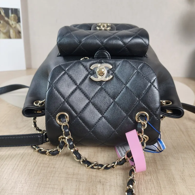 Chanel Backpack Duma Black Lambskin Small18 × 9.5 × 19 cm — detail view 10 of 11