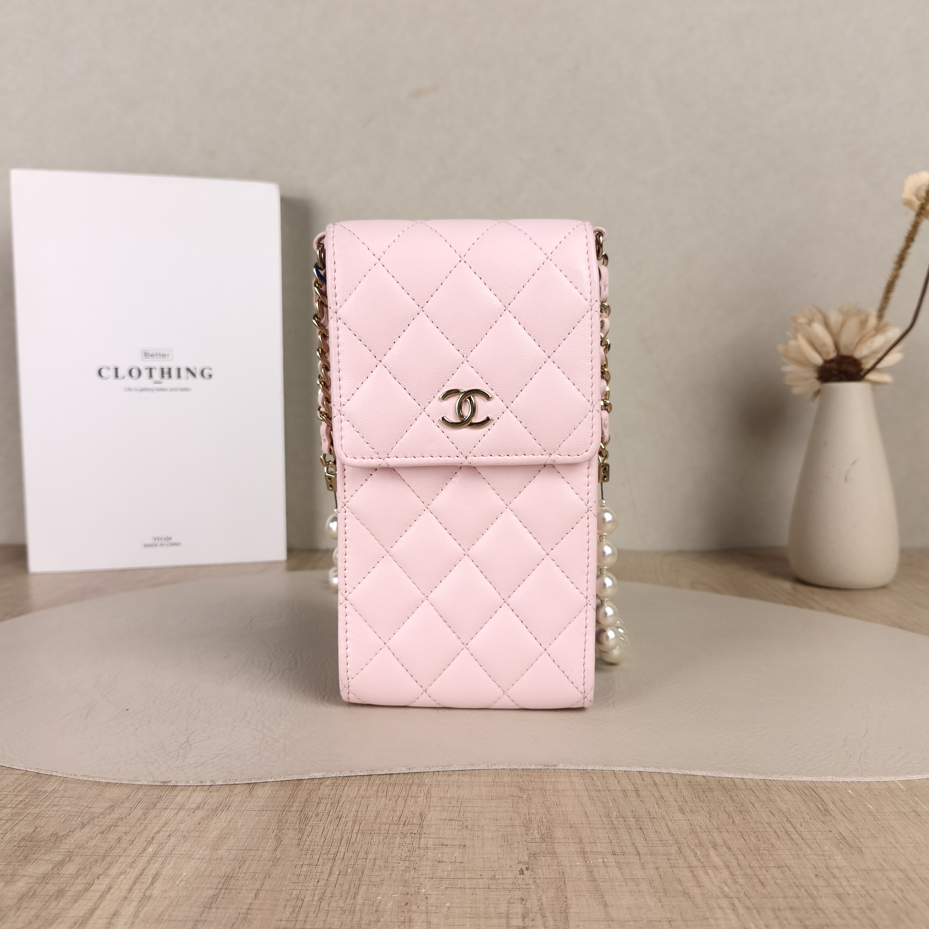Chanel Crossbody Bag Pearl Edition Crossbody Bag Pink Lambskin One Size10 × 2.5 × 19 cm