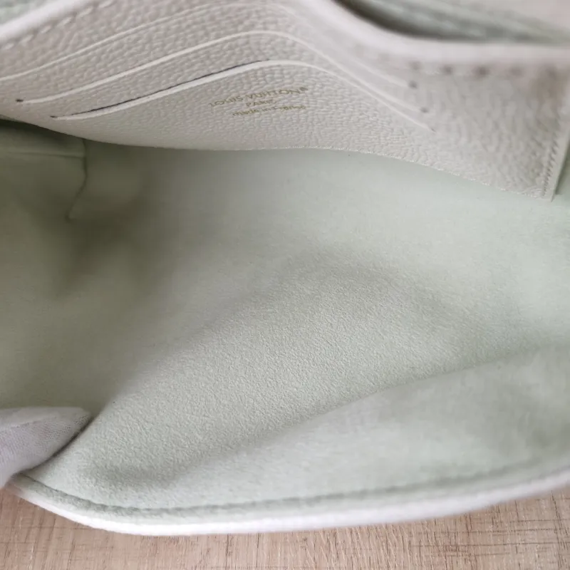 Louis Vuitton Crossbody Bag MADELEINE White · Green Calfskinnano21 × 6 × 12.5 cm — detail view 9 of 14