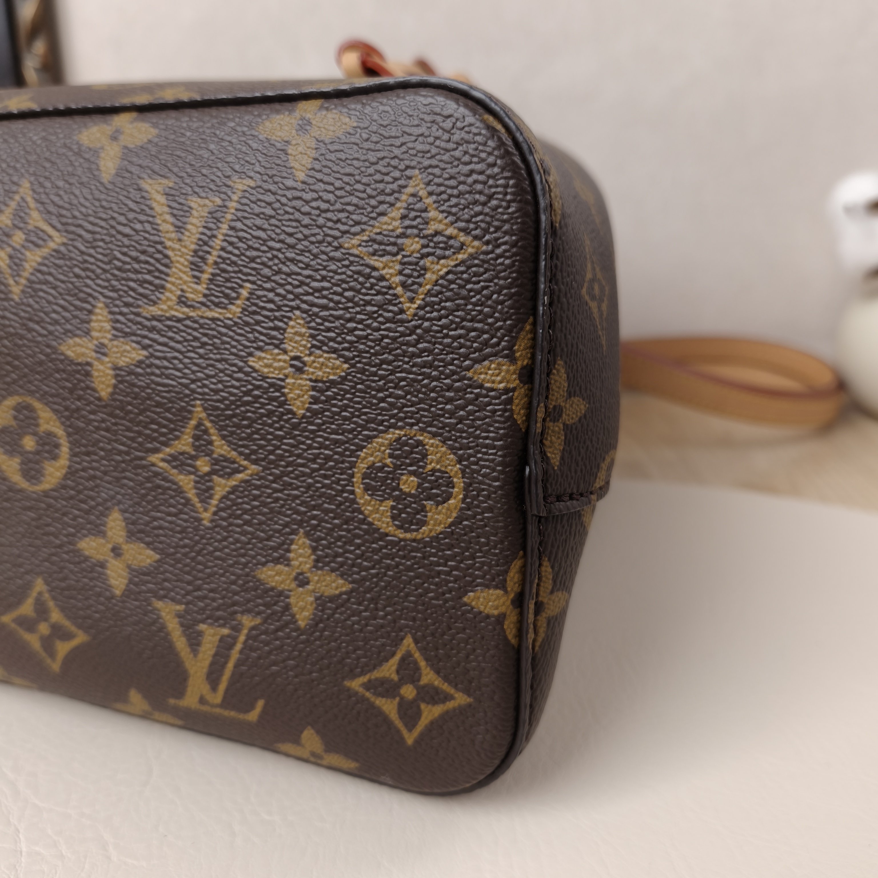 Louis Vuitton Crossbody Bag NÉONOÉ Bucket Bag BB Monogram PVCBB20 × 13 × 20 cm — cover view 6 of 10