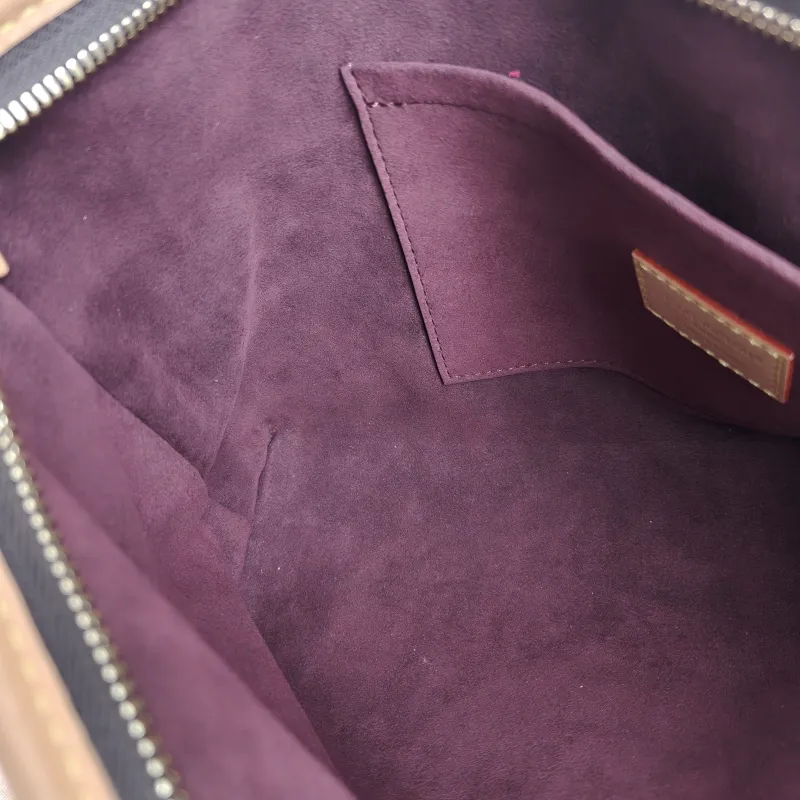 Louis Vuitton Shoulder Bag Carryall East West Monogram PVC One Size 36 × 10 × 19 cm — detail view 1 of 11
