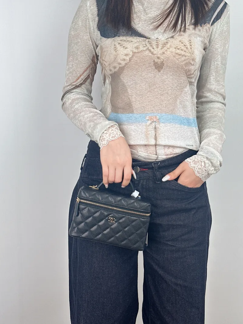 Chanel Crossbody Baglp Box Bag Top Handle Crossbody Bag Black Grained Calfskin One Size19.5 × 5 × 17 cm — on-model view 2 of 3