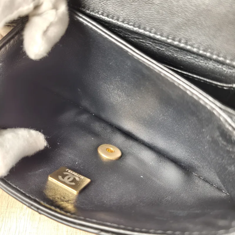 Chanel Crossbody Bag 24s Black Lambskin One Size 18 × 6 × 13 cm — detail view 5 of 15