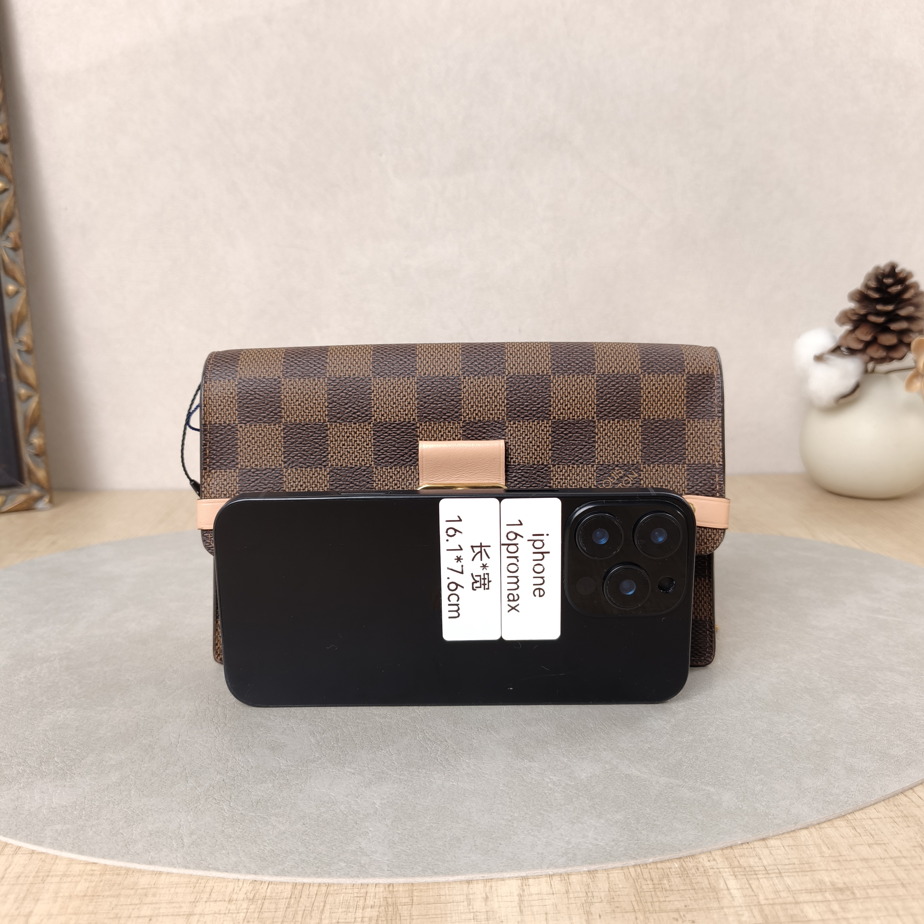 Louis Vuitton Crossbody Bag VAVIN Beige Damier Ebene PV Cmini19 × 4 × 12.5 cm — cover view 5 of 6