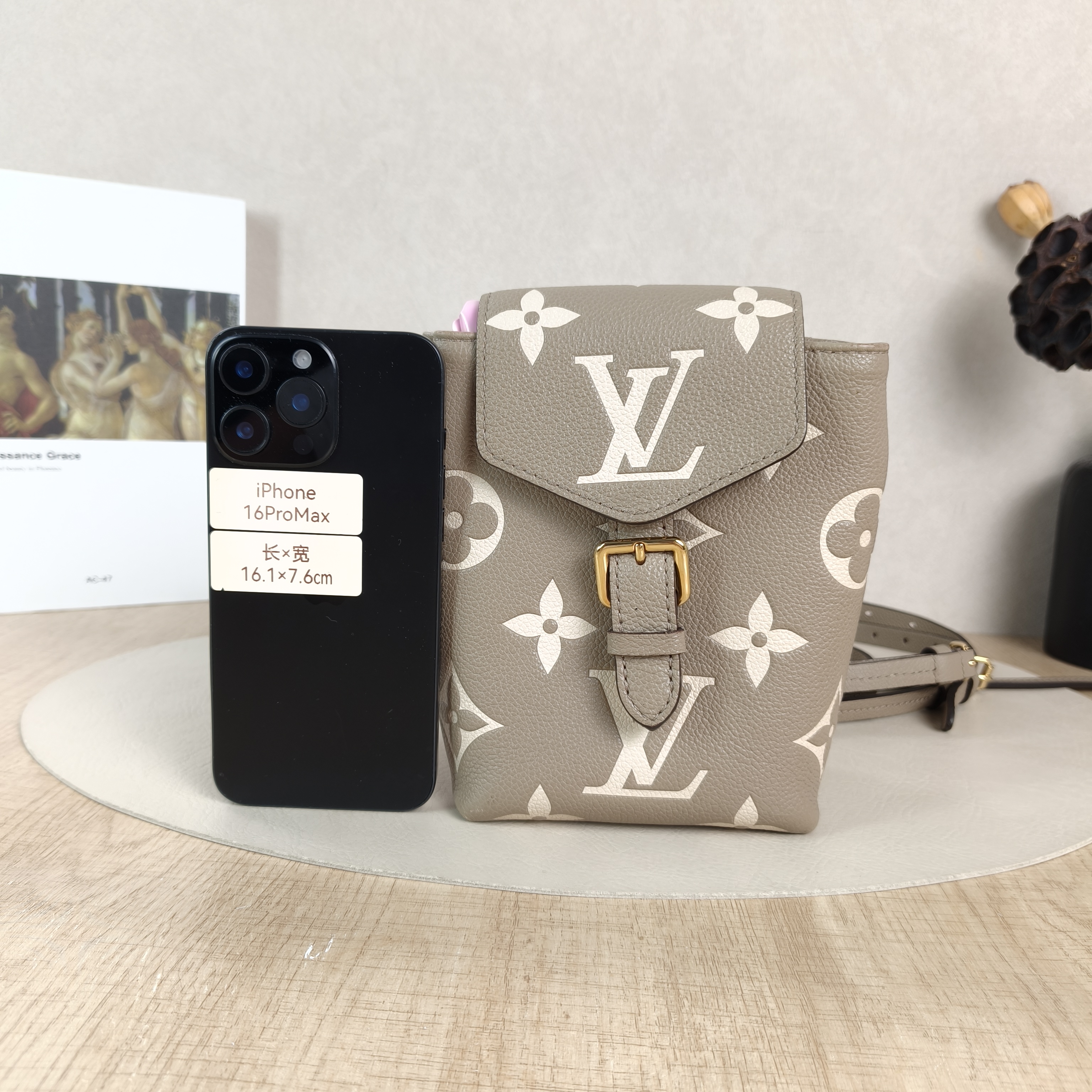 Louis Vuitton Backpack Tiny Backpack · White Calfskin One Size13 × 8 × 19 cm — cover view 5 of 6