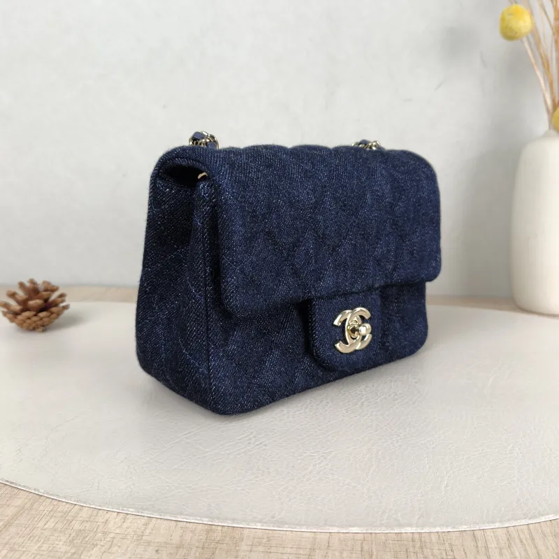 Chanel Crossbody Bag Navy One Size 17 × 8 × 13.5 cm — cover view 6 of 6