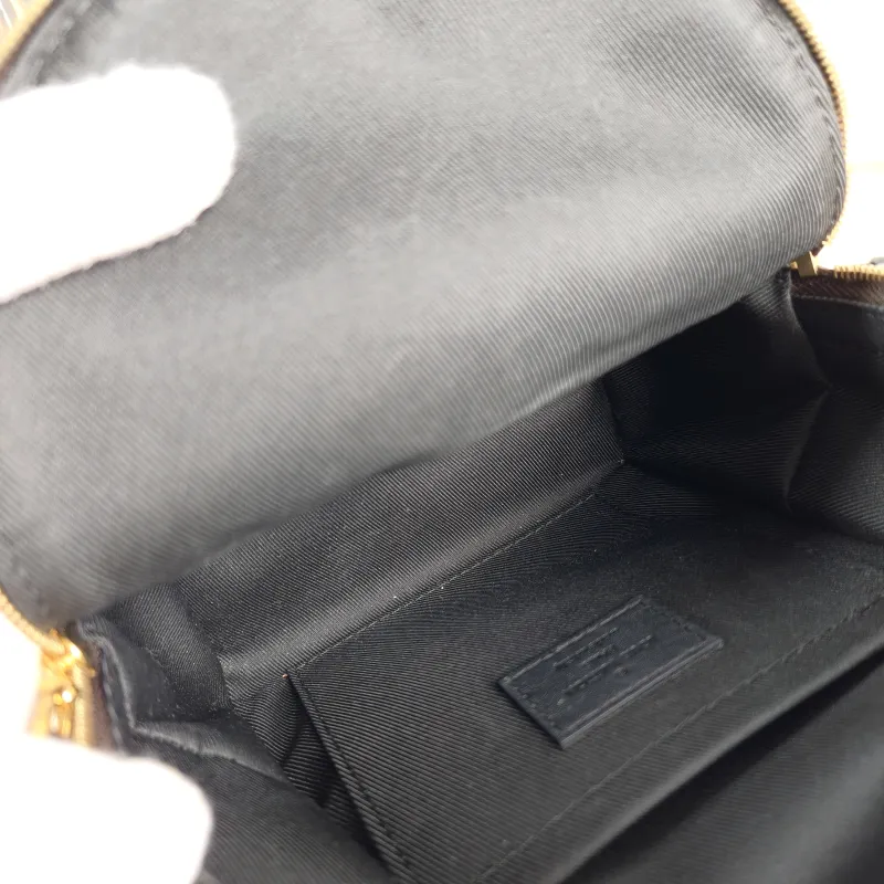Louis Vuitton Backpack Palm Springs Backpack Monogram PV Cmini17 × 10 × 22 cm — detail view 1 of 10