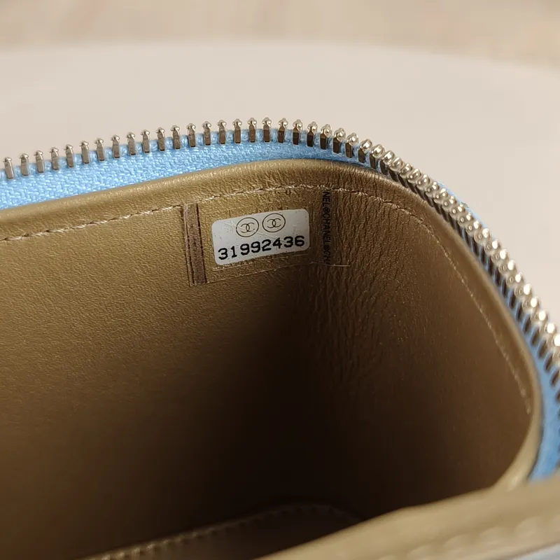 Chanel Crossbody Bag Edition Blue Lambskin One Size 10 × 7 × 9 cm 31 — detail view 9 of 12