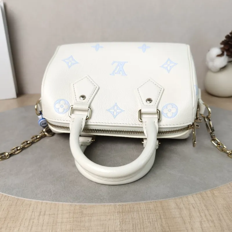 Louis Vuitton Crossbody Bag Speedy20 White · Blue Calfskin One Size20.5 × 12 × 13.5 cm — detail view 10 of 15