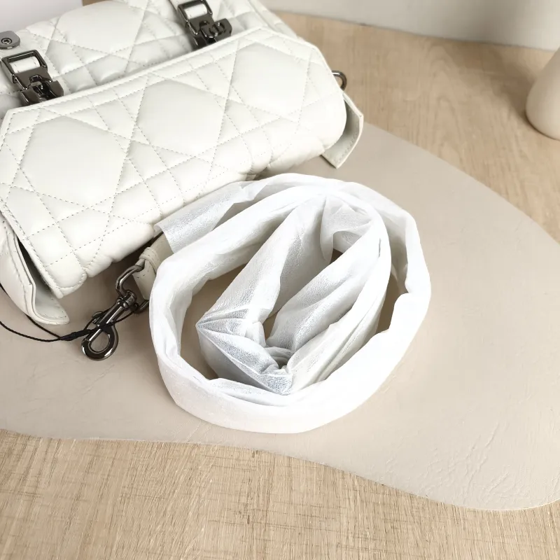 DIOR Crossbody Bag camp Messenger Bag White Calfskin Small 23 × 8 × 15 cm — detail view 6 of 11