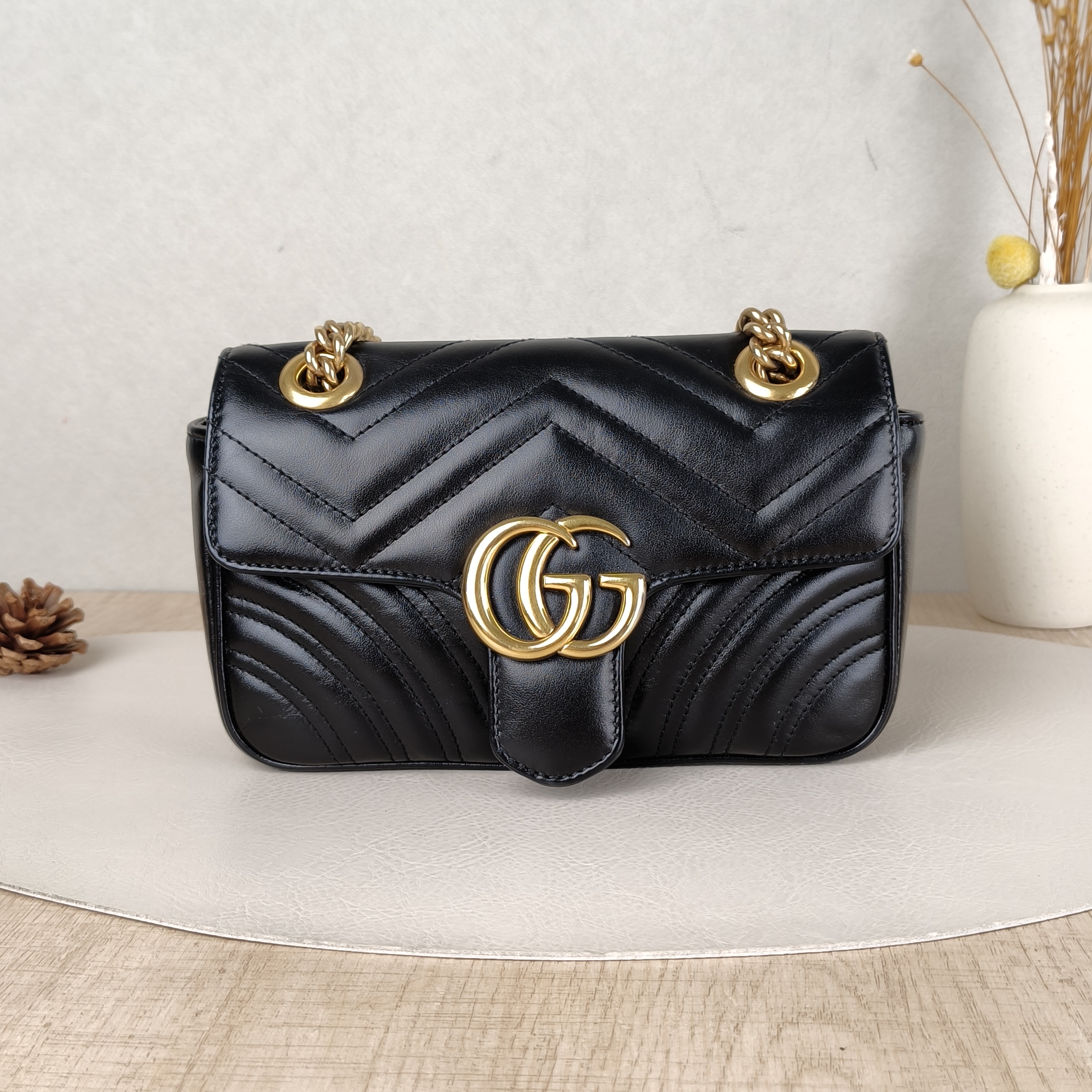 GUCCI Crossbody Bag GG Marmont Small Marmont 22Black CC alfskin Small22 × 6 × 13 cm