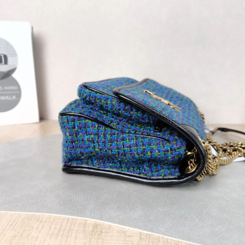 SAINT LAURENT Crossbody Bag Niki D Small 21 × 7.5 × 16 cm — detail view 1 of 14