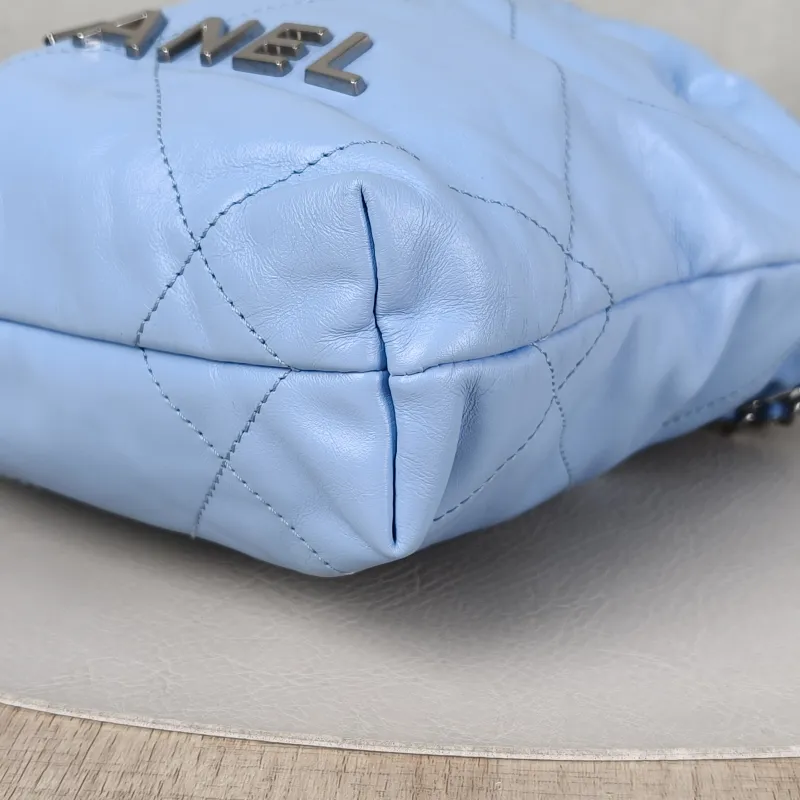 Chanel Shoulder Bag22Bag Blue CC alfskinmini20 × 6 × 19 cm — detail view 4 of 11