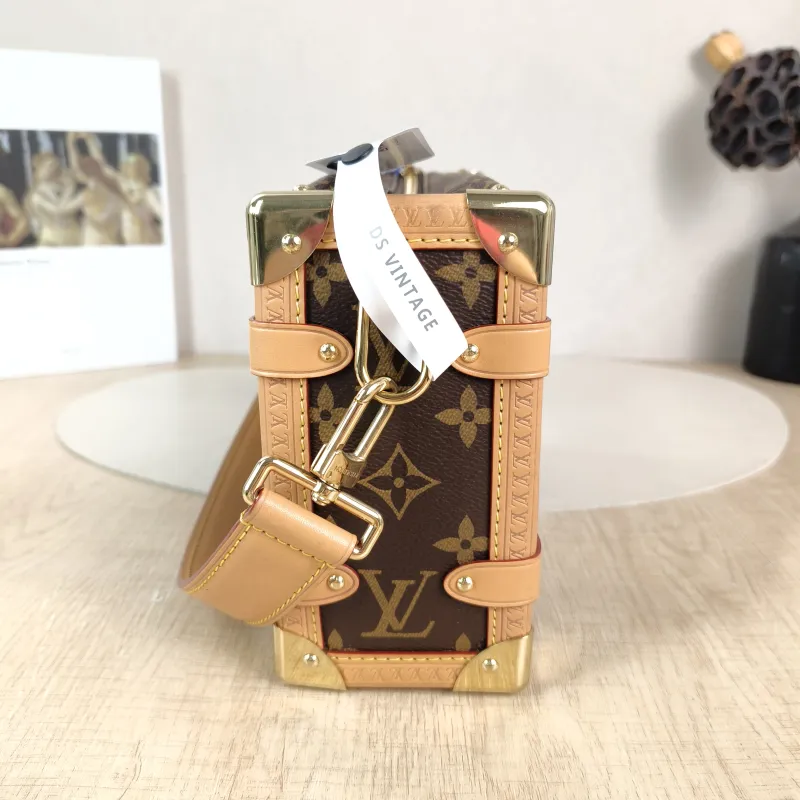 Louis Vuitton Crossbody Bag Side Trunk Box Monogram PVC Medium 23.5 × 8.5 × 16 cm — detail view 5 of 12
