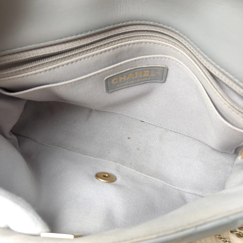 Chanel Crossbody Bag Crossbody Bag Grey Lambskin One Size 25.5 × 4.5 × 15 cm — detail view 9 of 14