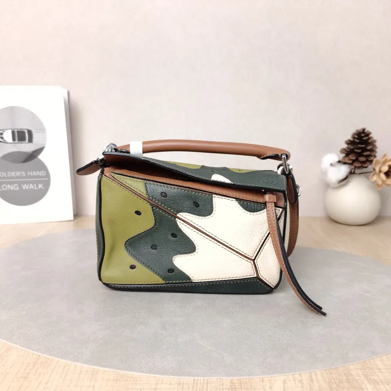 LOEWE Crossbody Bag Puzzle Colorblock Calfskinmini18 × 8 × 12.5 cm
